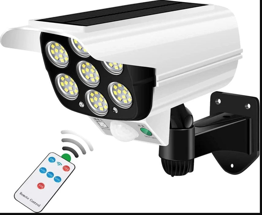 PACHET SOLAR 2 PROIECTOARE + 2 CAMERE SOLARE FALASE + LANTERNA CADOU